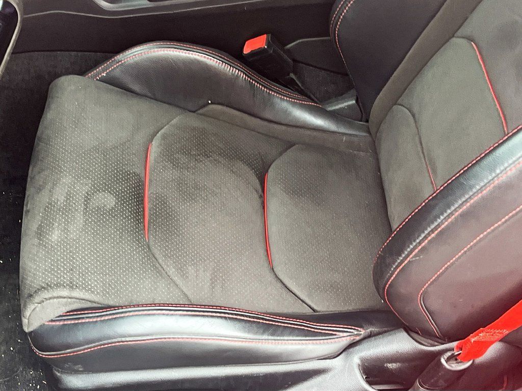 Used 2021 Chevrolet Camaro ZL1 RWD image 20