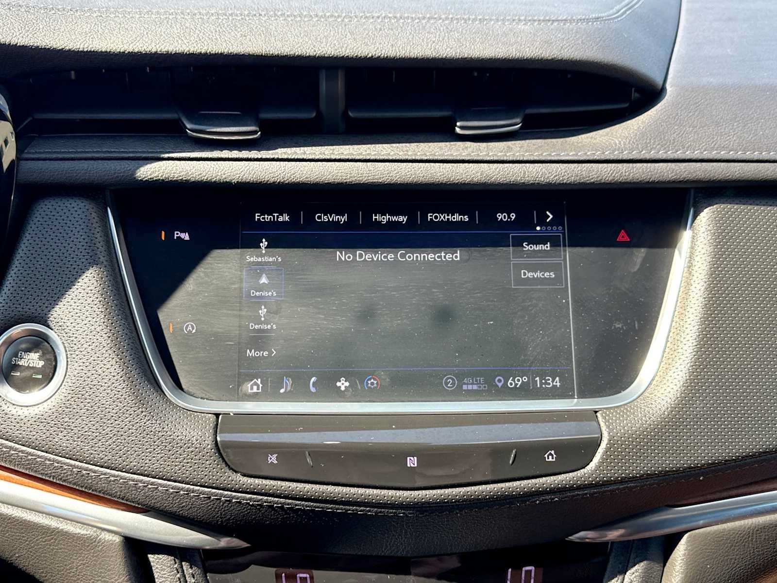 Used 2020 Cadillac XT5 Premium Luxury w/ LPO, Floor Liner Package AWD/4WD image 28