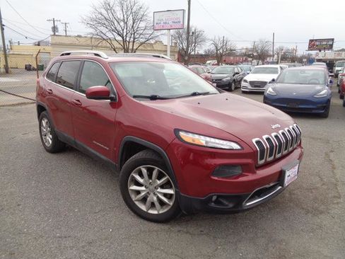 Used 2017 Jeep Cherokee Limited image 25