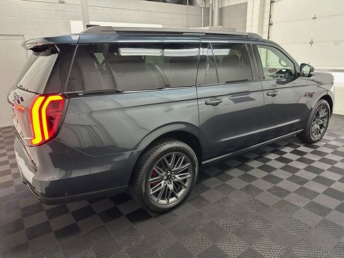 Used 2025 Ford Expedition Max Platinum w/ Stealth Performance Package AWD/4WD image 10