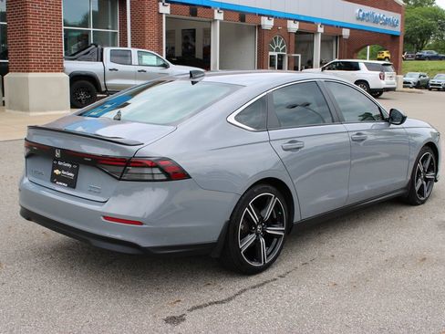 Used 2024 Honda Accord Sport image 30