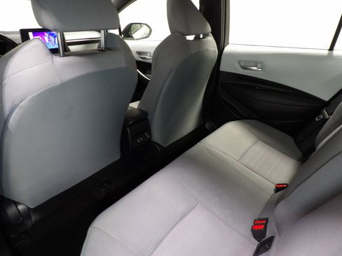 Used 2024 Toyota Corolla SE w/ SE Package image 11