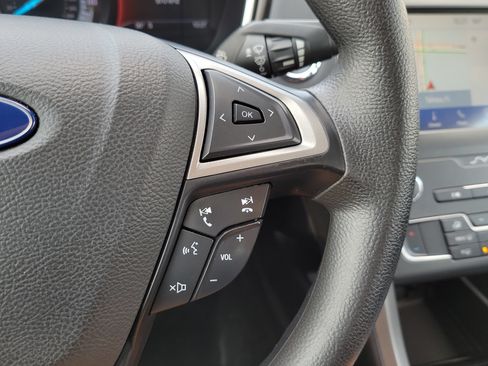 Used 2020 Ford Fusion SE FWD image 25