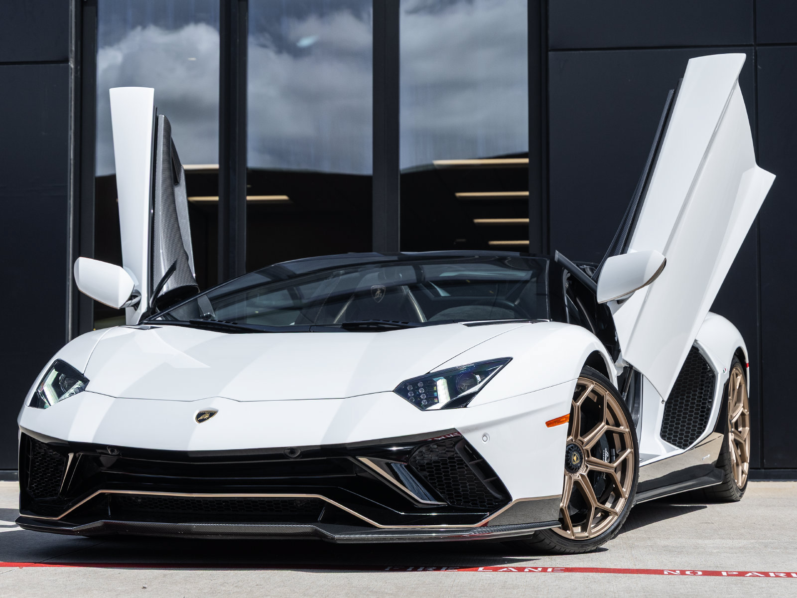 Used 2022 Lamborghini Aventador LP 780-4 Ultimae AWD/4WD image 2