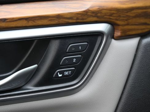 Used 2017 Honda CR-V EX-L image 16