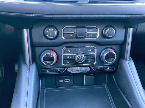 Used 2023 Chevrolet Tahoe Z71 w/ Luxury Package image 11