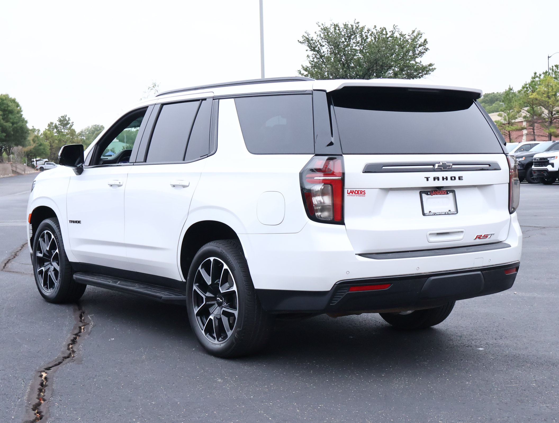 Used 2023 Chevrolet Tahoe RST w/ Luxury Package AWD/4WD image 7