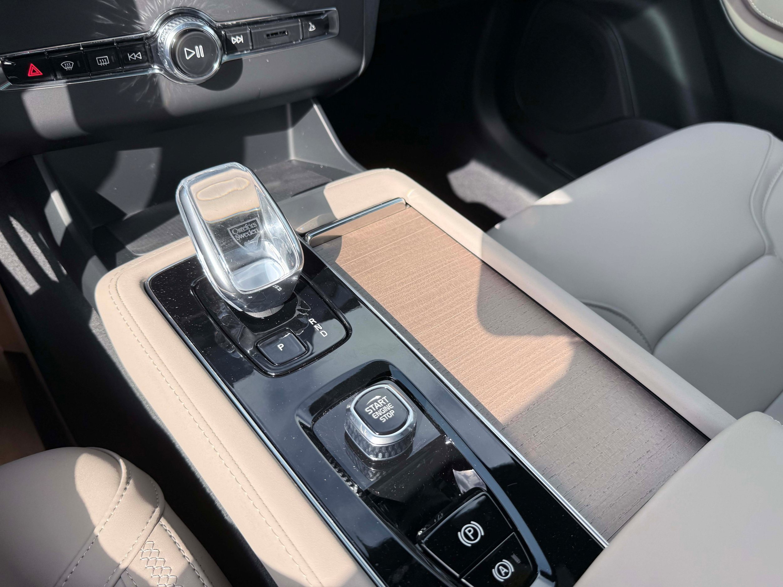 New 2026 Volvo XC90 T8 Plus AWD/4WD image 27
