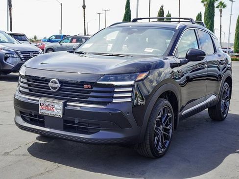 New 2026 Nissan Kicks SR image 3