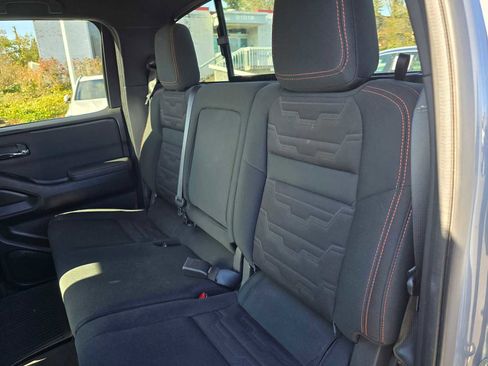 Used 2023 Nissan Frontier PRO-4X w/ Technology Package image 17