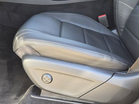 Used 2024 Mercedes-Benz GLE 450 GLE 450 image 25