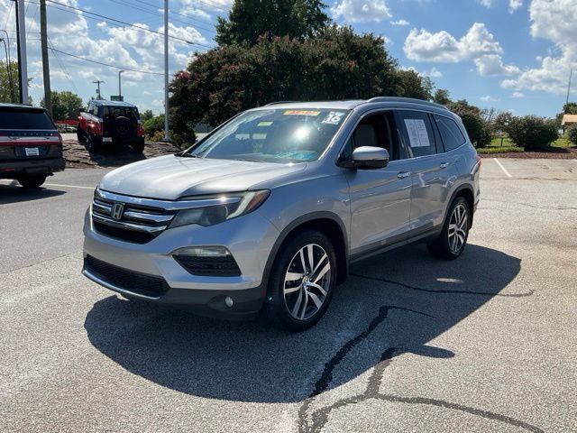 Used 2016 Honda Pilot Touring image 1