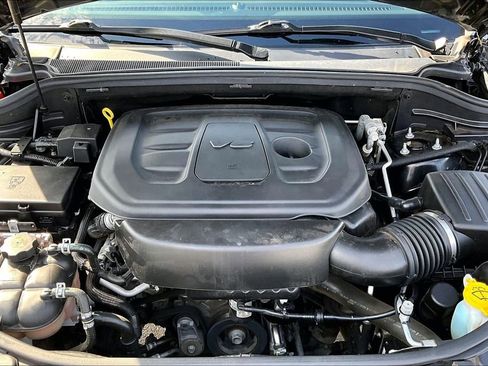Used 2020 Jeep Grand Cherokee Altitude AWD/4WD image 9