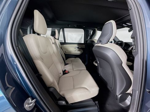 Certified 2026 Volvo XC90 B6 Plus w/ Protection Package Premier AWD/4WD image 29