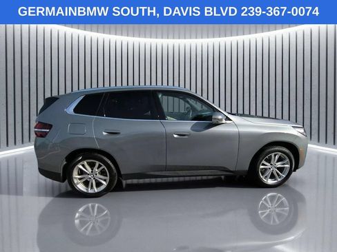 Used 2025 BMW X3 xDrive30i w/ Premium Package AWD/4WD image 4