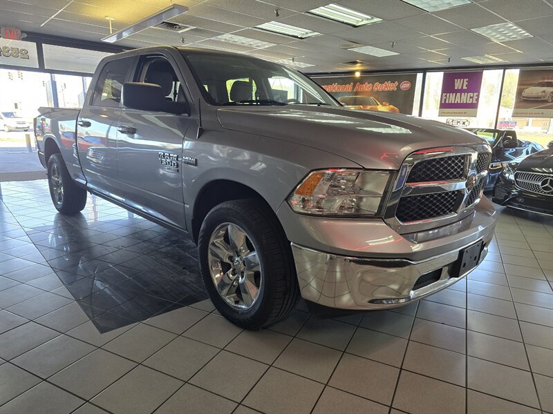 Used 2020 RAM 1500 Classic SLT AWD/4WD image 5