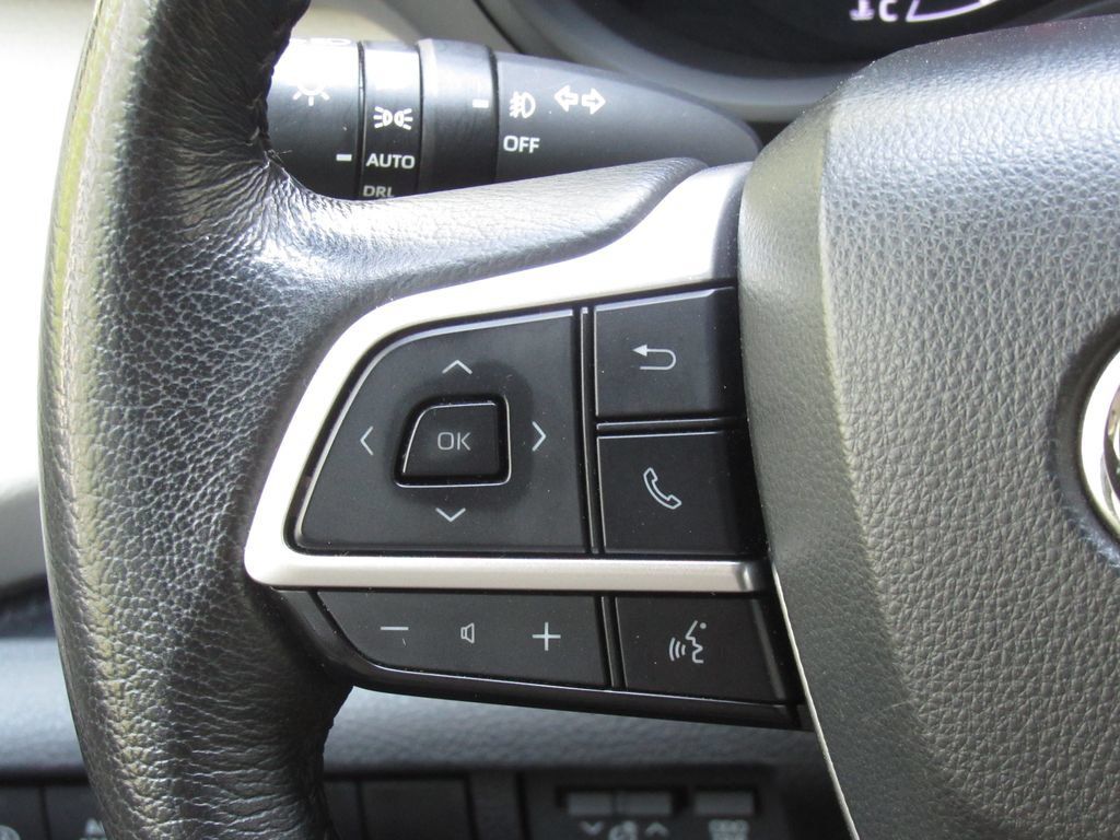 Certified 2023 Toyota Sienna XLE w/ XLE Plus Package AWD/4WD image 29