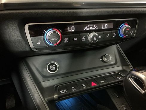 Used 2021 Audi Q3 2.0T Premium Plus w/ Premium Plus Package image 19
