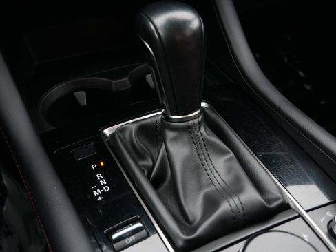 Used 2023 MAZDA MAZDA3 s image 24