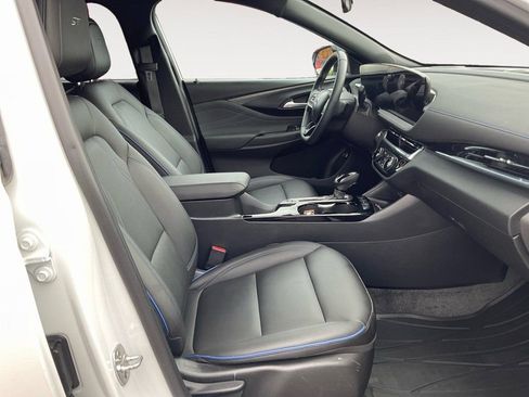 Used 2024 Buick Envista Sport Touring w/ Convenience I Package image 10