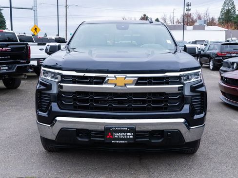 Used 2023 Chevrolet Silverado 1500 LT w/ Safety Package image 2