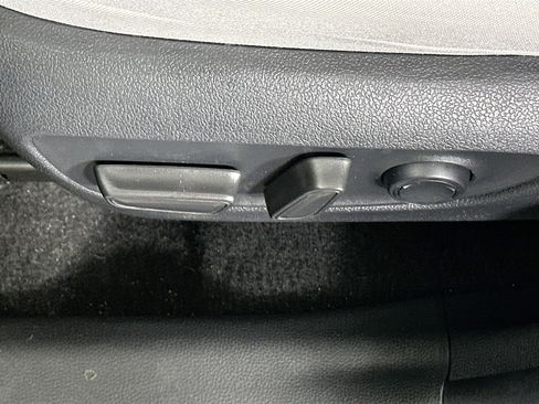 Used 2023 Toyota RAV4 XLE image 13