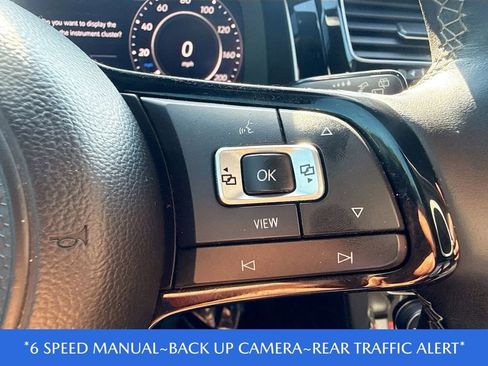 Used 2019 Volkswagen Golf R 4-Door image 36