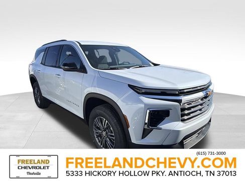 New 2026 Chevrolet Traverse LT w/ LPO, Floor Liner Package image 1