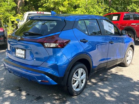 New 2025 Nissan Kicks Play S image 9
