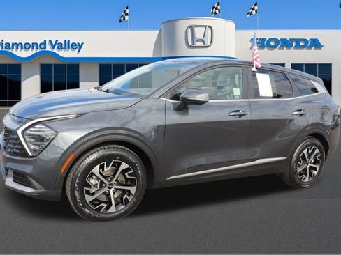 Used 2024 Kia Sportage EX image 3