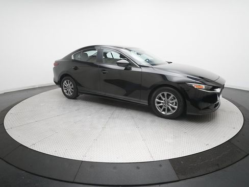 Used 2025 MAZDA MAZDA3 s image 12