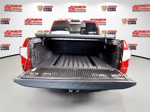 Certified 2019 Nissan Titan SV w/ SV Convenience Package image 30