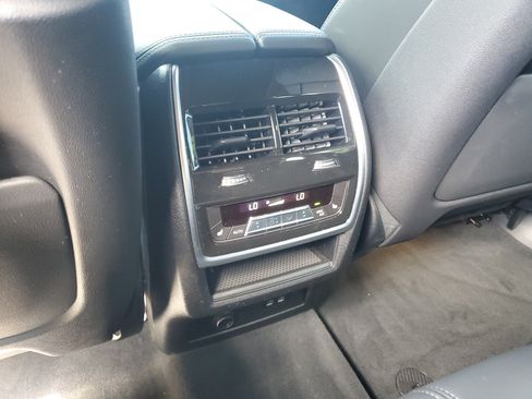 Used 2026 BMW X5 xDrive40i w/ M Sport Package AWD/4WD image 25