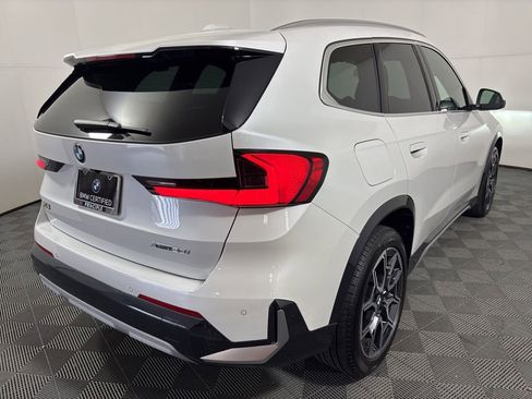 Certified 2025 BMW X1 xDrive28i w/ Technology Package image 5
