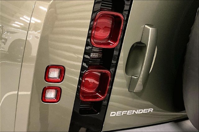 Certified 2024 Land Rover Defender 110 S AWD/4WD image 29