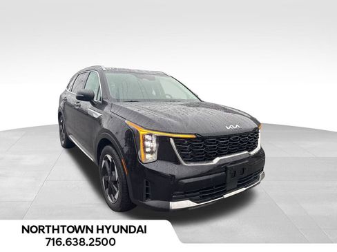 Used 2025 Kia Sorento EX w/ EX Panoramic Sunroof Package image 2