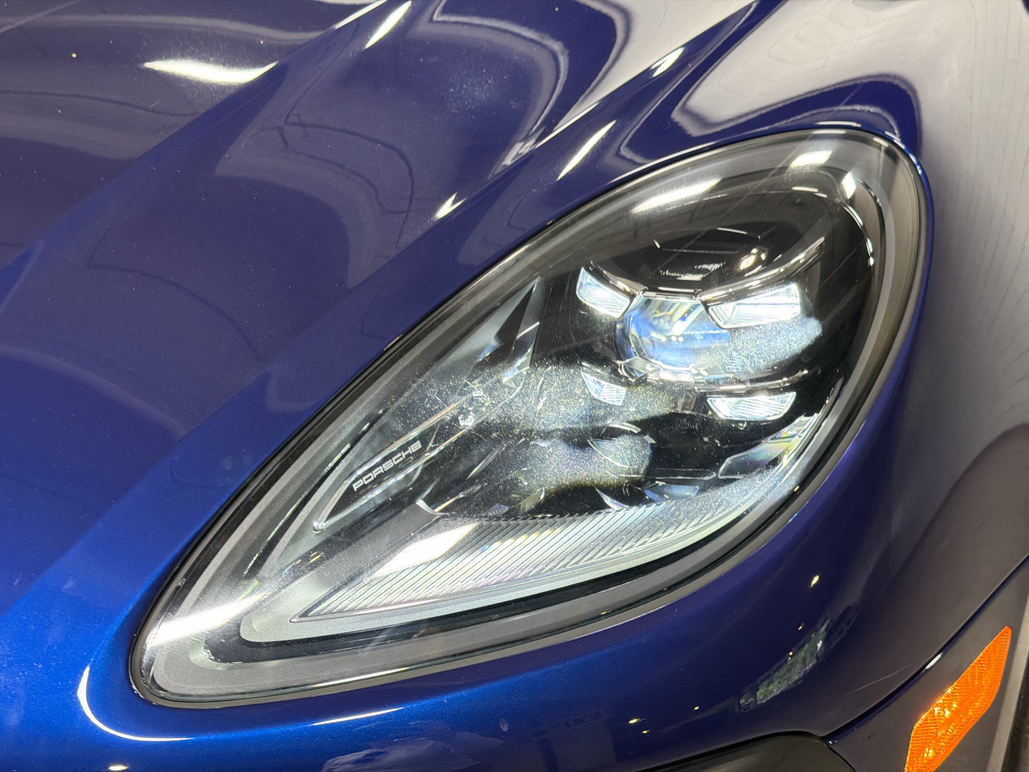 Certified 2026 Porsche Macan AWD/4WD image 10