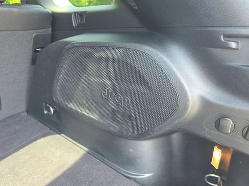 Used 2020 Jeep Cherokee Limited AWD/4WD image 52
