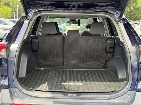 Used 2019 Toyota RAV4 XLE w/ Convenience Package AWD/4WD image 14