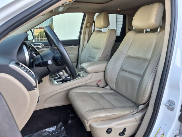 Used 2019 Jeep Grand Cherokee Limited w/ Trailer Tow Group IV AWD/4WD image 17