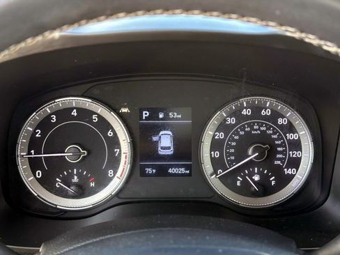 Used 2022 Hyundai Venue SEL image 26