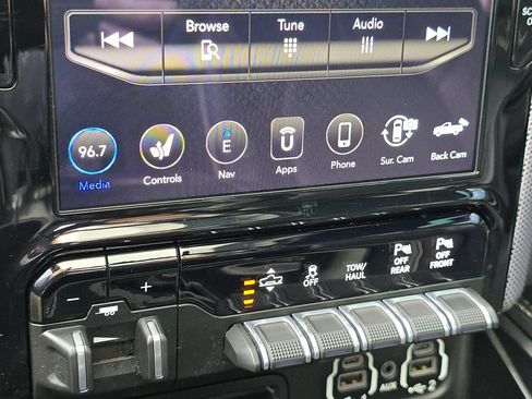 Used 2019 RAM 1500 Limited AWD/4WD image 22