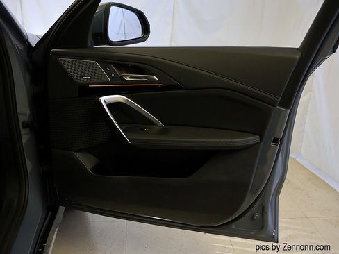 Used 2025 BMW X1 xDrive28i w/ Premium Package image 33