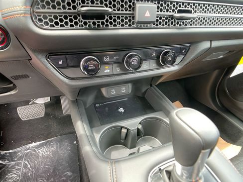 New 2026 Honda HR-V Sport image 17