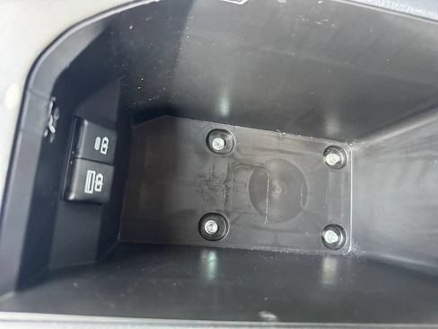 Used 2023 Toyota Camry SE FWD image 27