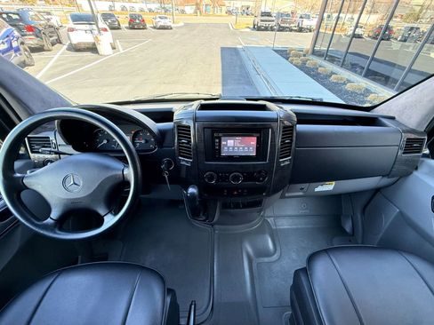 Used 2013 Mercedes-Benz Sprinter 2500 image 15