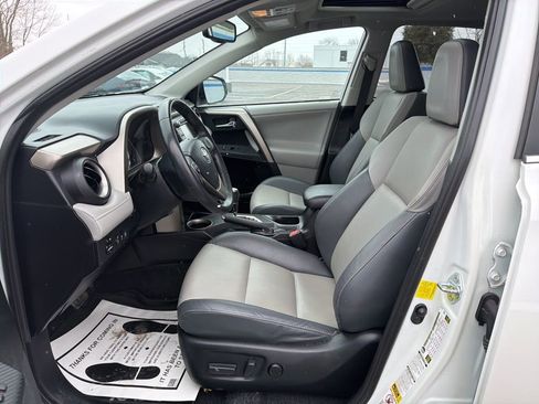 Used 2013 Toyota RAV4 Limited image 18