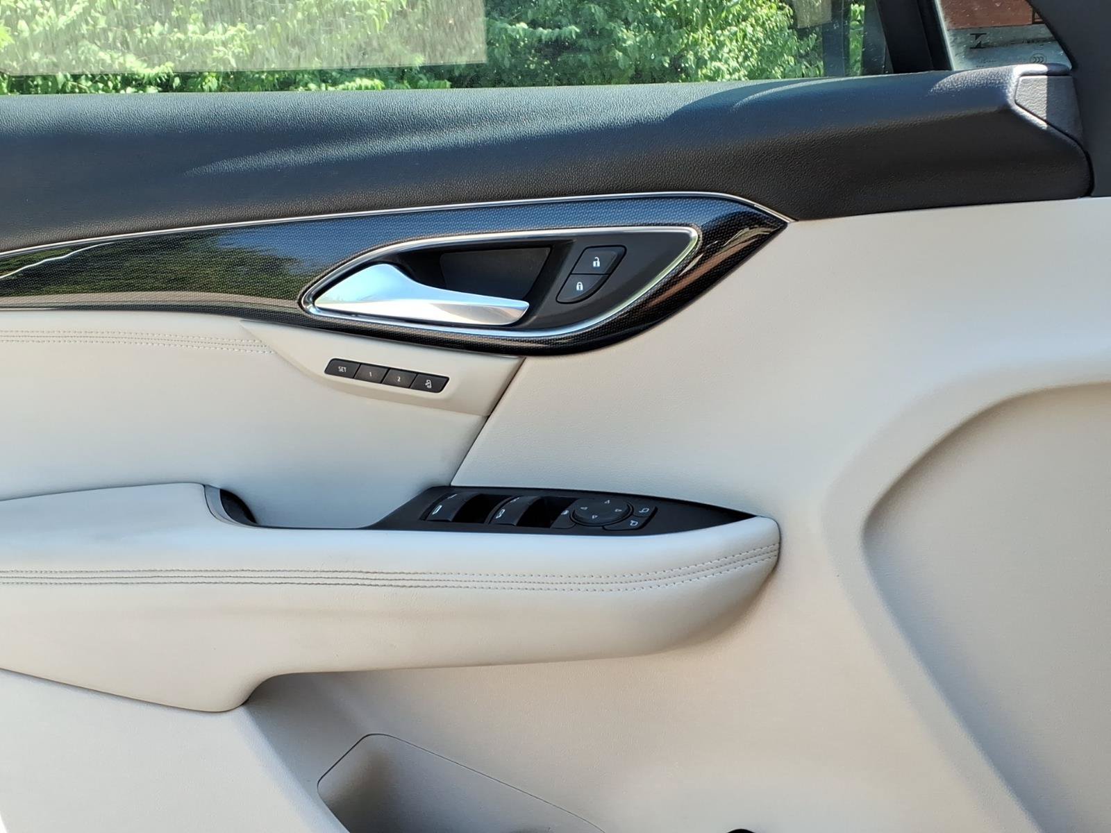 Used 2021 Buick Envision Essence w/ Technology Package I AWD/4WD image 23