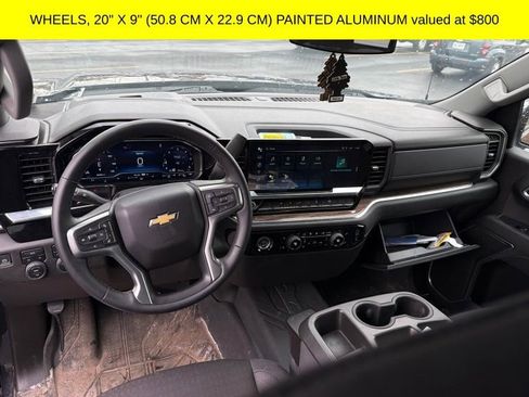 Used 2023 Chevrolet Silverado 1500 LT image 3