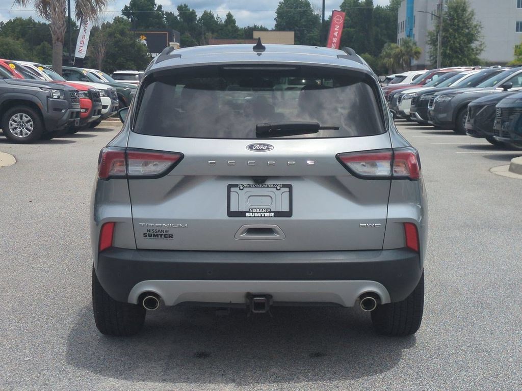 Used 2022 Ford Escape Titanium w/ Class II Trailer Tow Package AWD/4WD image 5